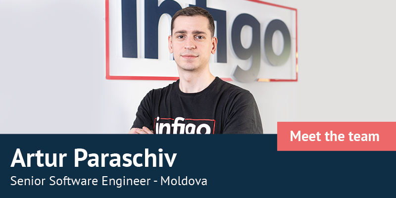 Artur Paraschiv in front of Infigo logo